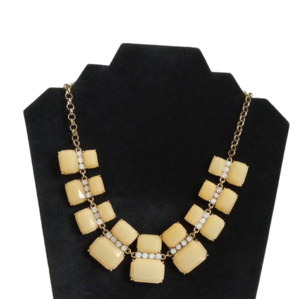 Off White Yellow & Gold Tone Faux Gemstone Inlaid Rhinestones Statement Necklace
